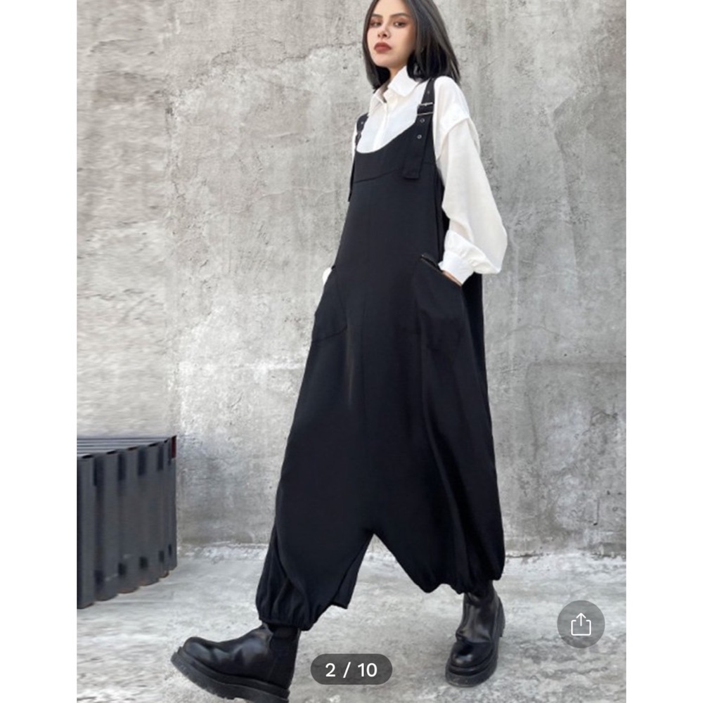 Oversized drop-crotch overall jumpsuit with buckle straps sz M / One-Size